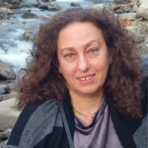 ANNA SALIVEROU natural